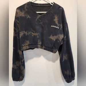 Alphalete crop sweatshirt, medium